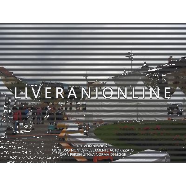 BRESSANONE OTTORE 2015 FESTA DEL PANE E DELLO STRUDEL NELLA FOTO LE VETRINE ALL APERTO CON I PRODOTTI DEL PANE LOCALE E STRUDEL AG ALDO LIVERANI SAS