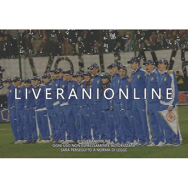 Cagliari 09/02/2005 Italia - Russia Nazionale Amichevole nella foto ragazzi nel prepartita ph luzzani/agenzia aldo liverani