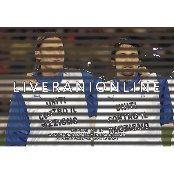 Cagliari 09/02/2005 Italia - Russia Nazionale Amichevole nella foto francesco totti e vincenzo montella durante l\'inno nazionale ph luzzani/agenzia aldo liverani