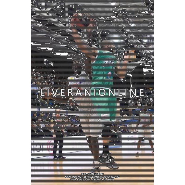 Lance HARRIS / Landing SANE - 24.10.2015 - Paris Levallois / Pau Orthez Lacq - Pro A - 5eme journee Photo : Nolwenn Le Gouic / Icon Sport AG ALDO LIVERANI SAS ONLY ITALY