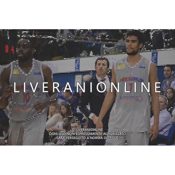 Giovan ONIANGUE / Antoine RIGAUDEAU / Louis LABEYRIE - 24.10.2015 - Paris Levallois / Pau Orthez Lacq - Pro A - 5eme journee Photo : Nolwenn Le Gouic / Icon Sport AG ALDO LIVERANI SAS ONLY ITALY