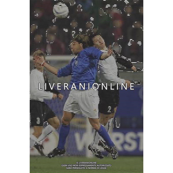 Cagliari 09/02/2005 Italia - Russia Nazionale Amichevole nella foto christian vieri e yevseyev ph agenzia aldo liverani