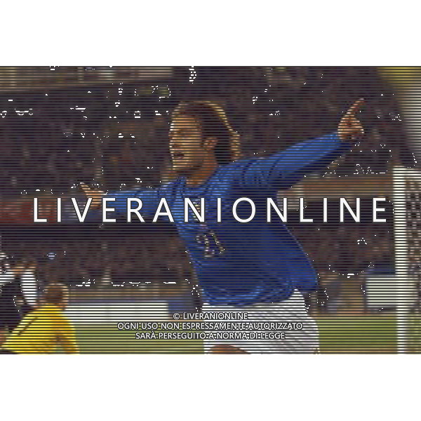 Cagliari 09/02/2005 Italia - Russia Nazionale Amichevole nella foto esultanza dopo il gol di alberto gilardino ph agenzia aldo liverani