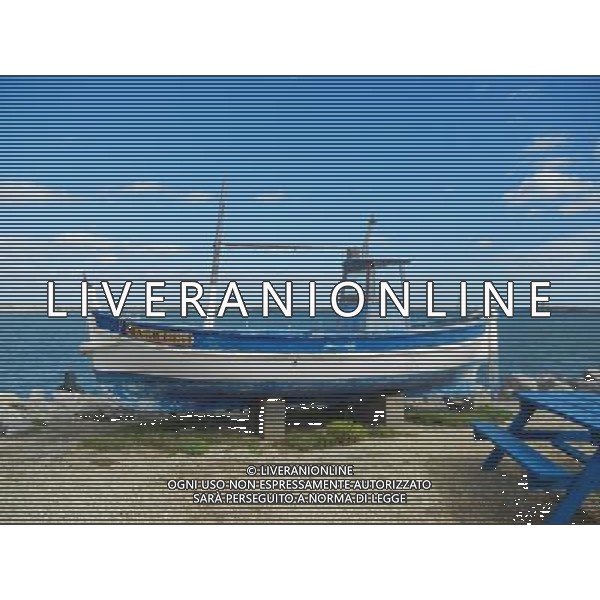 FRANCIA 08-10-2015 IL RISTORANTE TIPICO DI VENDITA DI OSTRICHE NELLA FOTO IL RISTORANTE TIPICO DI VENDITA DI OSTRICHE LE PERLE DI GROUSSAIN AG ALDO LIVERANI SAS