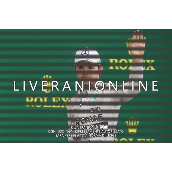Nico Rosberg (GER) Mercedes AMG F1 celebrates his second position on the podium. 25.10.2015. Formula 1 World Championship, Rd 16, United States Grand Prix, Austin, Texas, USA, Race Day. AG ALDO LIVERANI SAS ONLY ITALY