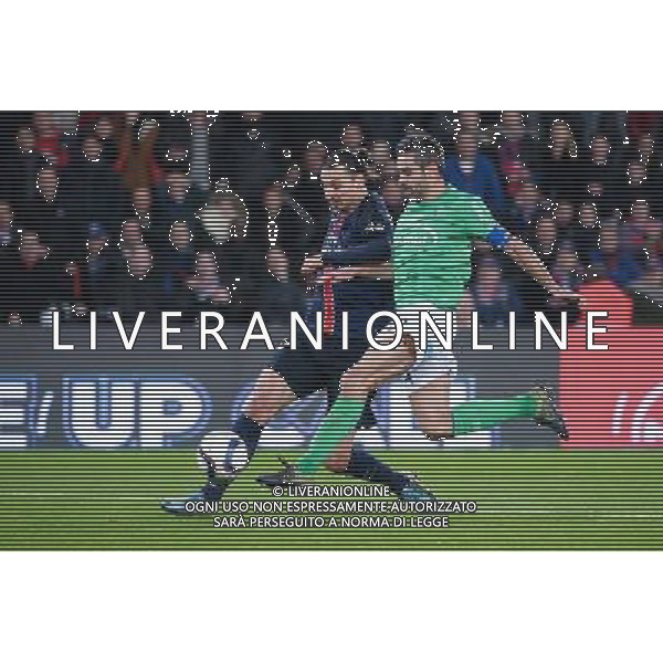 Zlatan IBRAHIMOVIC / Loic PERRIN - 25.10.2015 - PSG / Saint Etienne - 11eme journee Ligue 1 Photo : Nolwenn Le Gouic / Icon Sport /AGENZIA ALDO LIVERANI SAS - Italy Only editorial use only