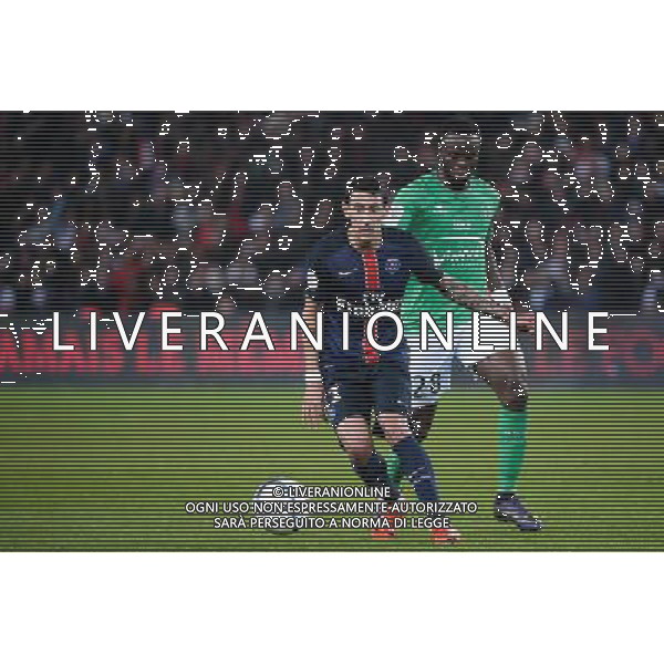 Angel DI MARIA / Ismael DIOMANDE - 25.10.2015 - PSG / Saint Etienne - 11eme journee Ligue 1 Photo : Nolwenn Le Gouic / Icon Sport /AGENZIA ALDO LIVERANI SAS - Italy Only editorial use only