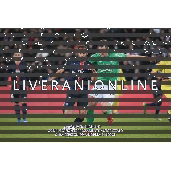Lucas MOURA / Francois CLERC - 25.10.2015 - PSG / Saint Etienne - 11eme journee Ligue 1 Photo : Nolwenn Le Gouic / Icon Sport /AGENZIA ALDO LIVERANI SAS - Italy Only editorial use only