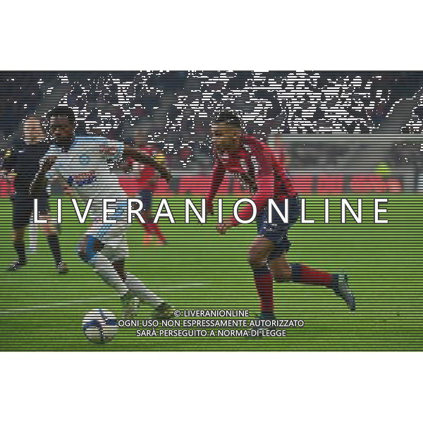 Sofiane BOUFAL / Nicolas NKOULOU - 25.10.2015 - Lille / Marseille - 11eme journee de Ligue 1 Photo: Dave Winter / Icon Sport /AGENZIA ALDO LIVERANI SAS - Italy Only editorial use only