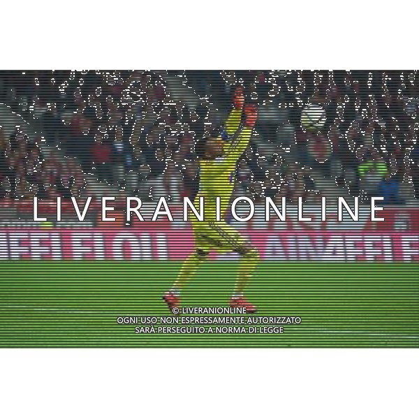 Steve MANDANDA - 25.10.2015 - Lille / Marseille - 11eme journee de Ligue 1 Photo: Dave Winter / Icon Sport /AGENZIA ALDO LIVERANI SAS - Italy Only editorial use only