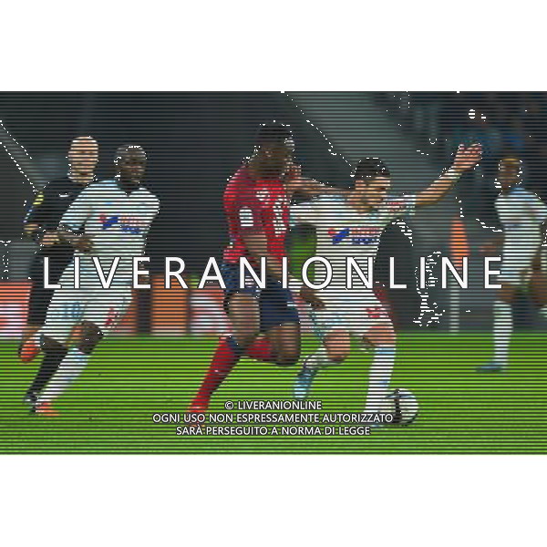 Remy CABELLA / Soualiho MEITE - 25.10.2015 - Lille / Marseille - 11eme journee de Ligue 1 Photo: Dave Winter / Icon Sport /AGENZIA ALDO LIVERANI SAS - Italy Only editorial use only