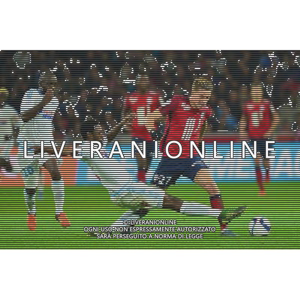 Baptiste GUILLAUME / Nicolas NKOULOU - 25.10.2015 - Lille / Marseille - 11eme journee de Ligue 1 Photo: Dave Winter / Icon Sport /AGENZIA ALDO LIVERANI SAS - Italy Only editorial use only