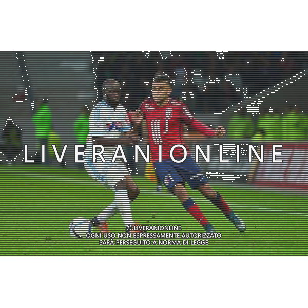 Sofiane BOUFAL / Lassana DIARRA - 25.10.2015 - Lille / Marseille - 11eme journee de Ligue 1 Photo: Dave Winter / Icon Sport /AGENZIA ALDO LIVERANI SAS - Italy Only editorial use only