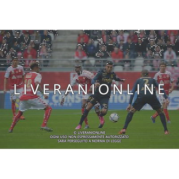 Nabil Dirar / Prince Oniangue - 25.10.2015 - Reims / Monaco - 11eme journee de Ligue 1 Photo : Andre Ferreira / Icon Sport AG ALDO LIVERANI SAS ONLY ITALY