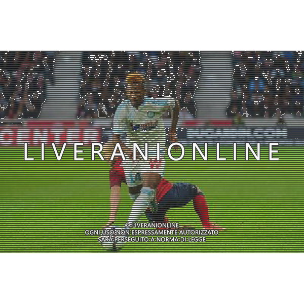 Georges Kevin NKOUDOU / Florent BALMONT - 25.10.2015 - Lille / Marseille - 11eme journee de Ligue 1 Photo: Dave Winter / Icon Sport/AGENZIA ALDO LIVERANI SAS - ITALY ONLY EDITORIAL USE ONLY