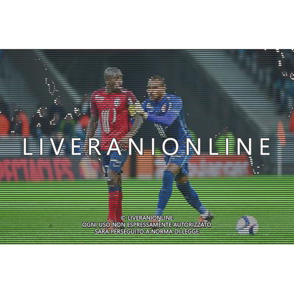Rio MAVUBA / Vincent ENYEAMA - 25.10.2015 - Lille / Marseille - 11eme journee de Ligue 1 Photo: Dave Winter / Icon Sport/AGENZIA ALDO LIVERANI SAS - ITALY ONLY EDITORIAL USE ONLY