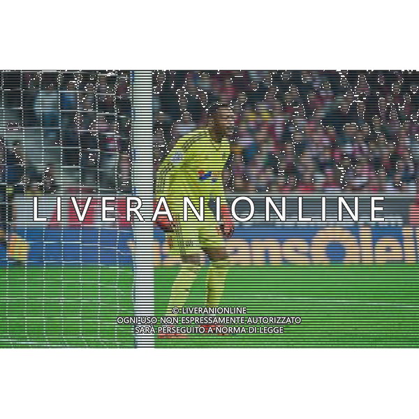Steve MANDANDA - 25.10.2015 - Lille / Marseille - 11eme journee de Ligue 1 Photo: Dave Winter / Icon Sport/AGENZIA ALDO LIVERANI SAS - ITALY ONLY EDITORIAL USE ONLY