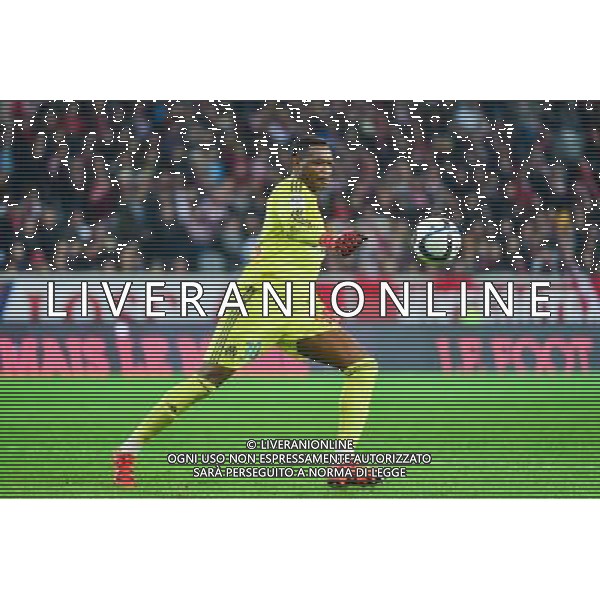 Steve MANDANDA - 25.10.2015 - Lille / Marseille - 11eme journee de Ligue 1 Photo: Dave Winter / Icon Sport/AGENZIA ALDO LIVERANI SAS - ITALY ONLY EDITORIAL USE ONLY
