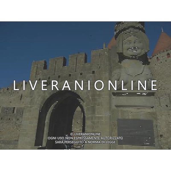 FRANCIA 2015 CARCASSONE NELLA FOTO Carcassonne  una cittˆ francese situata nel dipartimento dell\'Aude, del quale  capoluogo, nella regione della Linguadoca-Rossiglione AG ALDO LIVERANI SAS