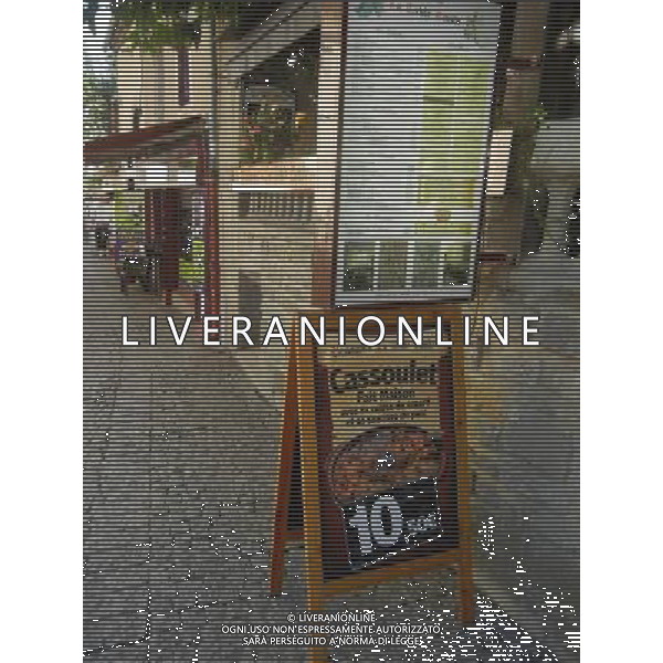 FRANCIA 2015 CARCASSONE NELLA FOTO Carcassonne  una cittˆ francese situata nel dipartimento dell\'Aude, del quale  capoluogo, nella regione della Linguadoca-Rossiglione AG ALDO LIVERANI SAS