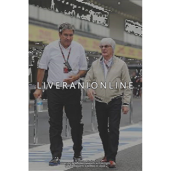 Bernie Ecclestone (GBR) with Pasquale Lattuneddu (ITA) of the FOM. 29.10.2015. Formula 1 World Championship, Rd 17, Mexican Grand Prix, Mexixo City, Mexico, Preparation Day. AG ALDO LIVERANI SAS ONLY ITALY