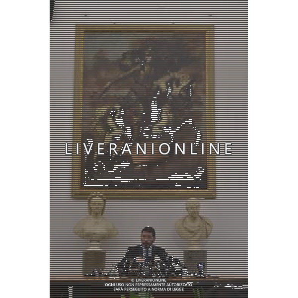 roma 30-10-2015 campidoglio conferenza stampa del Sindaco ignazio marino nella foto Ignazio Marino non  pi il sindaco di Roma. All\'indomani della decisione di ritirare le dimissioni, 26 consiglieri comunali hanno infatti firmato, davanti al notaio, le loro dimissioni. Giunta e primo cittadino sono di conseguenza decaduti. FOTO FABRIZIO CARRADETTI-AG ALDO LIVERANI SAS