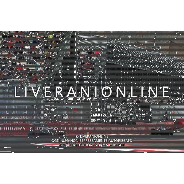 Nico Rosberg (GER) Mercedes AMG F1 W06 with his rear brakes on fire. 30.10.2015. Formula 1 World Championship, Rd 17, Mexican Grand Prix, Mexixo City, Mexico, Practice Day. AG ALDO LIVERANI SAS ONLY ITALY