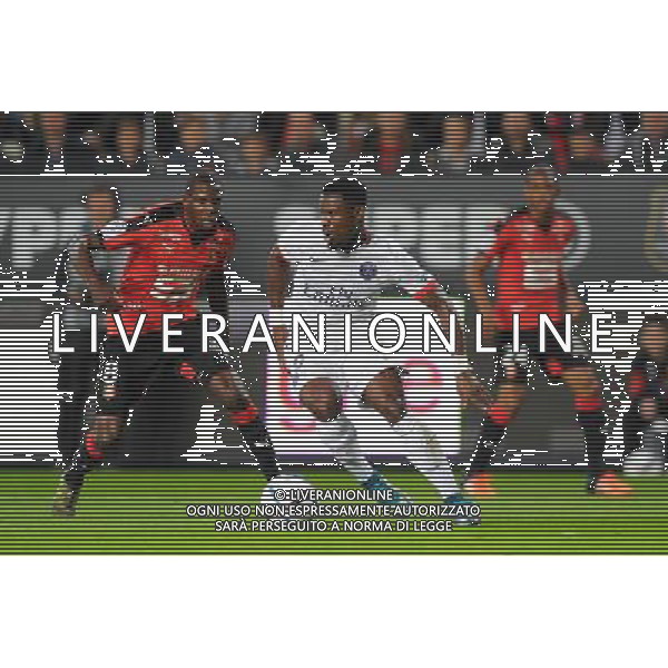 Serge Aurier / Abdoulaye Doucoure - 30.10.2015 - Rennes / PSG - 12eme journee de Ligue 1 Photo : Andre Ferreira / Icon Sport/AGENZIA ALDO LIVERANI SAS - ITALY ONLY EDITORIAL USE ONLY