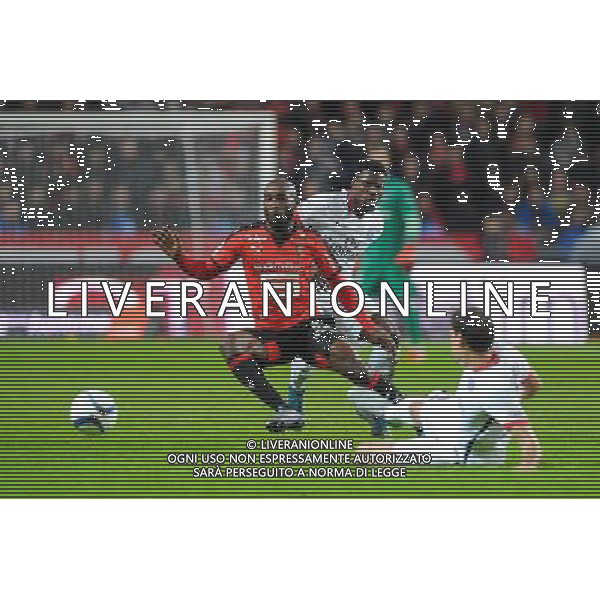 Giovanni Sio / Serge Aurier / Benjamin Stambouli - 30.10.2015 - Rennes / PSG - 12eme journee de Ligue 1 Photo : Andre Ferreira / Icon Sport/AGENZIA ALDO LIVERANI SAS - ITALY ONLY EDITORIAL USE ONLY