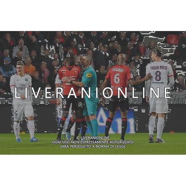 altercation Abdoulaye Doucoure / Thiago Motta / Fredy Fautrel - 30.10.2015 - Rennes / PSG - 12eme journee de Ligue 1 Photo : Andre Ferreira / Icon Sport/AGENZIA ALDO LIVERANI SAS - ITALY ONLY EDITORIAL USE ONLY
