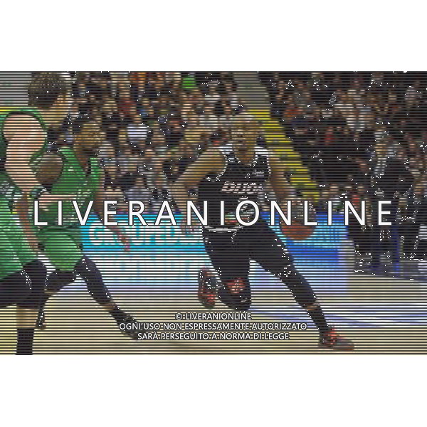 C J WILLIAMS - 30.10.2015 - Lyon Villeurbanne / Dijon - 6eme journee de Pro A Photo : Jean Paul Thomas / Icon Sport/AGENZIA ALDO LIVERANI SAS - ITALY ONLY EDITORIAL USE ONLY