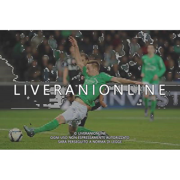 BUT DE Robert BERIC - 31.10.2015 - Saint Etienne / Reims - 12eme journee de Ligue1 Photo : Jean Paul Thomas / Icon Sport *** Local Caption *** AG ALDO LIVERANI SAS ONLY ITALY *** Local Caption *** AG ALDO LIVERANI SAS ONLY ITALY