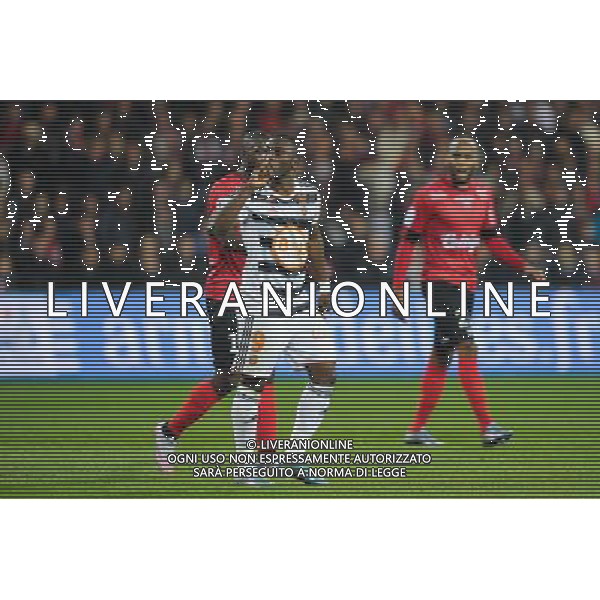 expulsion Waris Majeed - 31.10.2015 - Guingamp / Lorient - 12eme journee de Ligue 1 Photo : Andre Ferreira / Icon Sport /AGENZIA ALDO LIVERANI SAS - ITALY ONLY EDITORIAL USE ONLY