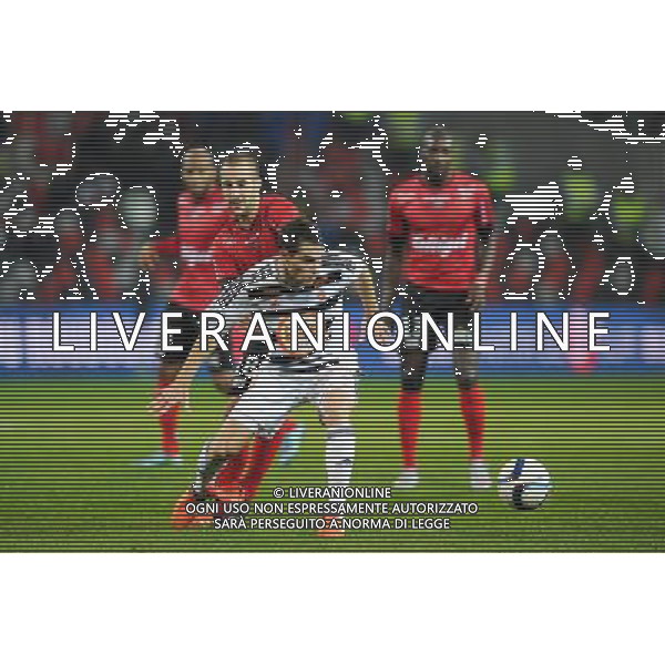 Vincent Le Goff / Lionel Mathis - 31.10.2015 - Guingamp / Lorient - 12eme journee de Ligue 1 Photo : Andre Ferreira / Icon Sport /AGENZIA ALDO LIVERANI SAS - ITALY ONLY EDITORIAL USE ONLY