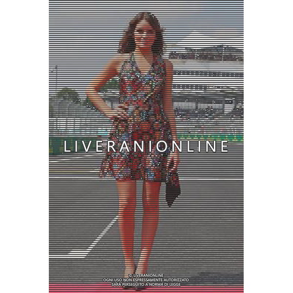 Grid girl on the drivers parade. 01.11.2015. Formula 1 World Championship, Rd 17, Mexican Grand Prix, Mexixo City, Mexico, Race Day. AG ALDO LIVERANI SAS ONLY ITALY