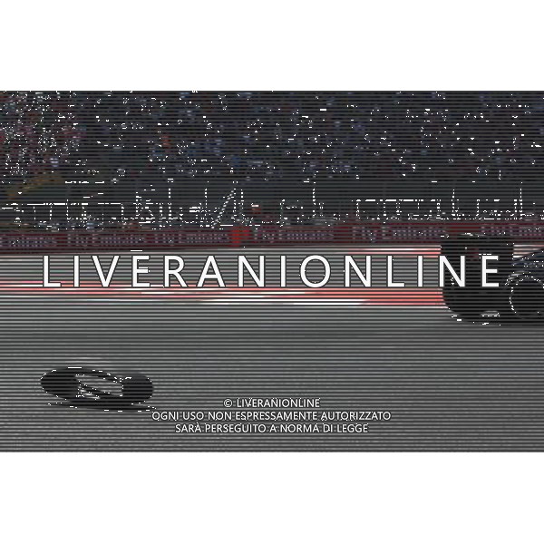 The punctured wheel of Sebastian Vettel (GER) Ferrari. 01.11.2015. Formula 1 World Championship, Rd 17, Mexican Grand Prix, Mexixo City, Mexico, Race Day. AG ALDO LIVERANI SAS ONLY ITALY