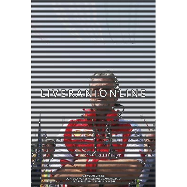 Maurizio Arrivabene (ITA) Ferrari Team Principal on the grid as a planes fly over. 01.11.2015. Formula 1 World Championship, Rd 17, Mexican Grand Prix, Mexixo City, Mexico, Race Day. AG ALDO LIVERANI SAS ONLY ITALY