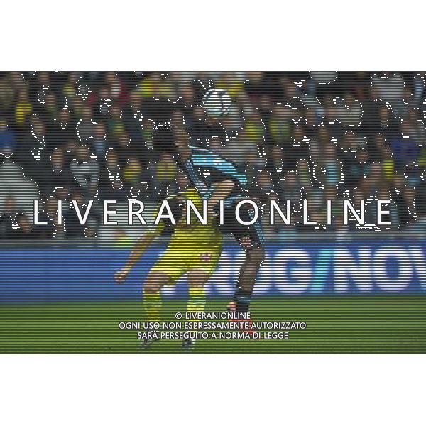 Michy Batshuayi / Lorik Cana - 01.11.2015 - Nantes / Marseille - 12eme journee de Ligue 1 Photo : Andre Ferreira / Icon Sport /AGENZIA ALDO LIVERANI SAS - ITALY ONLY EDITORIAL USE ONLY