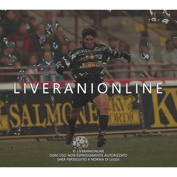MILANO 09-12-1997 INTER RANCING STRASBURGO OTTAVI DI FINALE COPPA UEFA NELLA FOTO JAVIER ZANETTI AG ALDO LIVERANI SAS