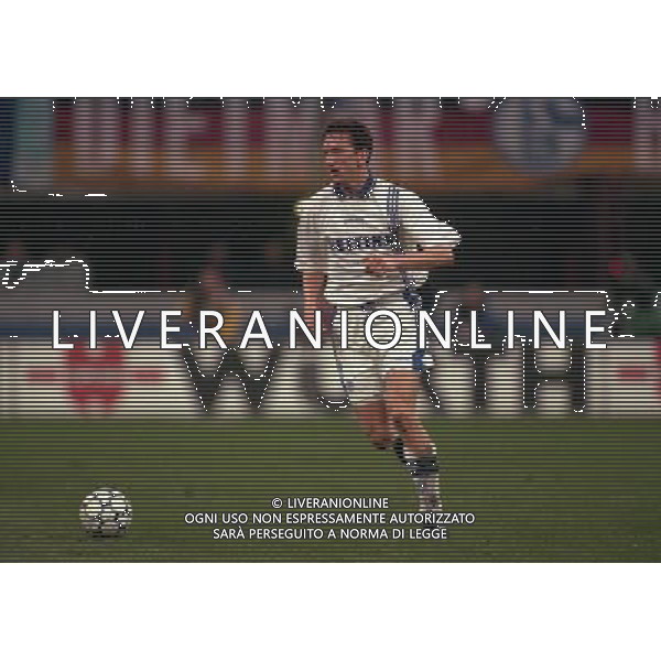 03-03-1998 QUARTI DI FINALE DI COPPA UEFA INTER-SHALKE 04 NELLA FOTO van hoogdalem AG ALDO LIVERANI SAS