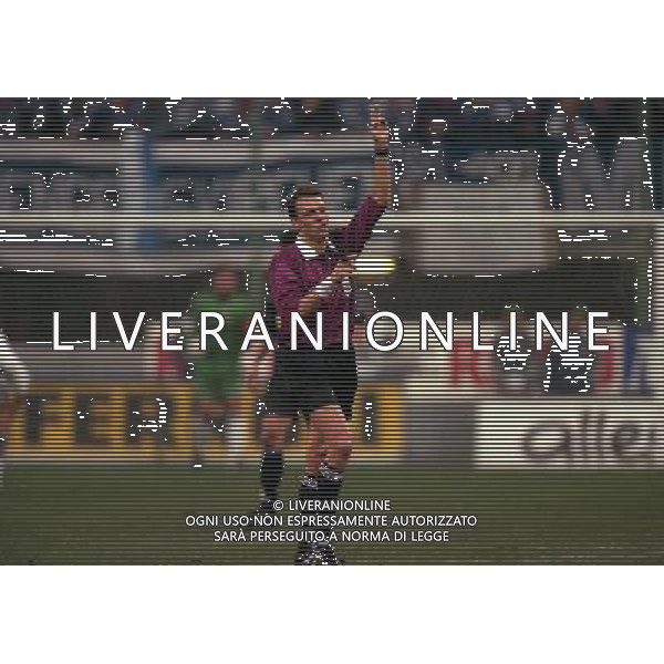 03-03-1998 QUARTI DI FINALE DI COPPA UEFA INTER-SHALKE 04 NELLA FOTO ARBITRO MEIER URS AG ALDO LIVERANI SAS