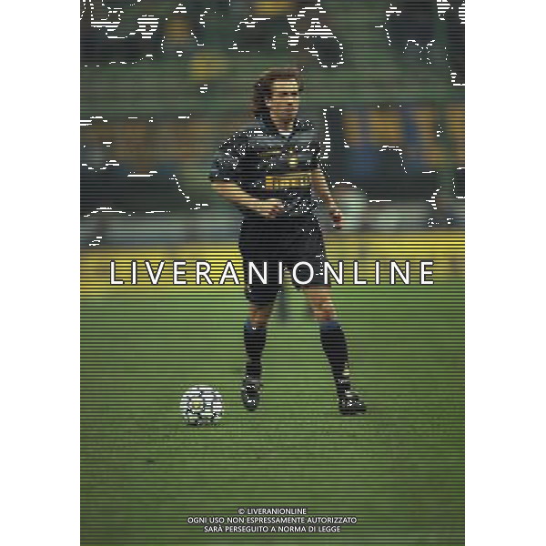03-03-1998 QUARTI DI FINALE DI COPPA UEFA INTER-SHALKE 04 NELLA FOTO BENOIT CAUET AG ALDO LIVERANI SAS