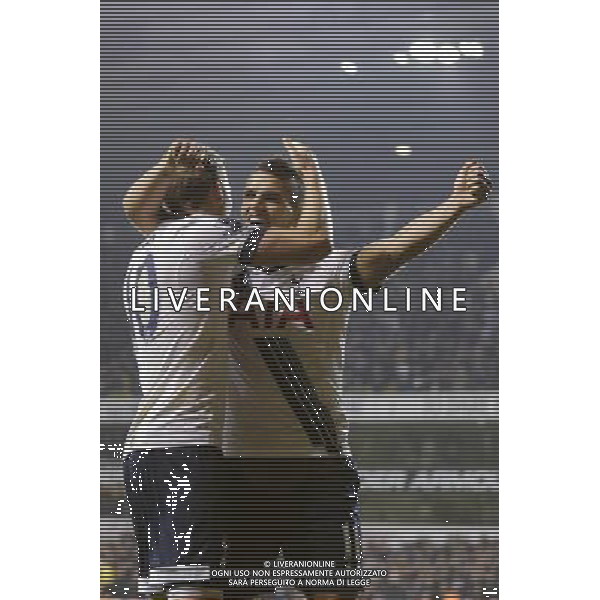 Tottenham Hotspur\'s Harry Kane celebrates with Tottenham Hotspur\'s Erik Lamela after scoring his sides third goal Photographer Craig Mercer/CameraSport Football - Barclays Premiership - Tottenham Hotspur v Aston Villa - Monday 2nd November 2015 - White Hart Lane - London © CameraSport - 43 Linden Ave. Countesthorpe. Leicester. England. LE8 5PG - Tel: +44 (0) 116 277 4147 - admin@camerasport.com - www.camerasport.com /AGENZIA ALDO LIVERANI SAS - italy only editorial use only