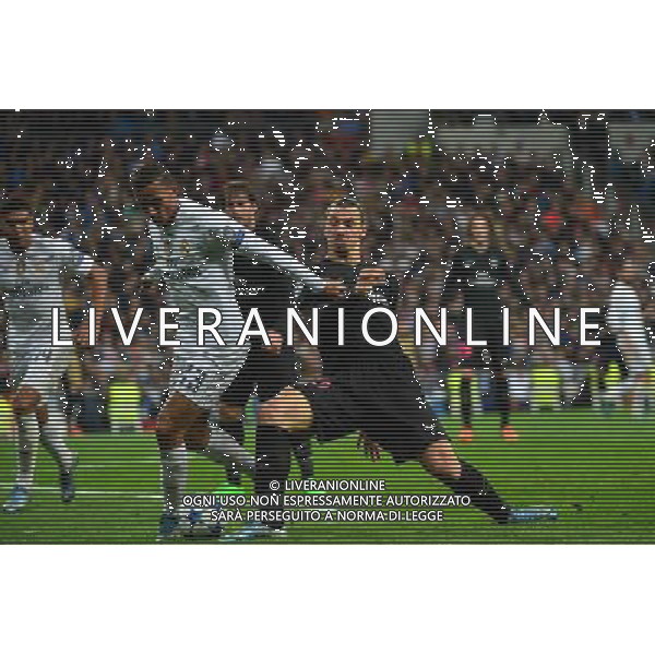 Zlatan IBRAHIMOVIC / DANILO - 03.11.2015 - Real Madrid / PSG - Ligue des Champions Photo: Dave Winter / Icon Sport AG ALDO LIVERANI SAS ONLY ITALY