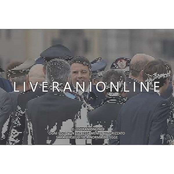 Commemorazioni ufficiali di deposizione di corona di alloro sulla Tomba del Milite Ignoto all\'Altare della Patria nella Giornata delle Forze Armate a Roma 04 novembre 2015 nella foto Matteo Renzi ©Corradetti/Agenzia Aldo Liverani S.a.s.