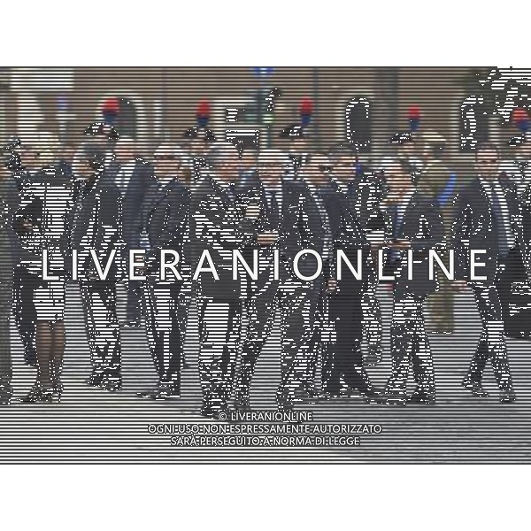 Commemorazioni ufficiali di deposizione di corona di alloro sulla Tomba del Milite Ignoto all\'Altare della Patria nella Giornata delle Forze Armate a Roma 04 novembre 2015 nella foto Francesco Paolo Tronca e Franco Gabrielli ©Corradetti/Agenzia Aldo Liverani S.a.s.