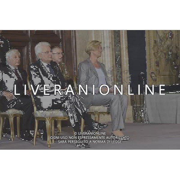 Cerimonia di consegna delle insegne dell\'Ordine Militare d\'Italia al Quirinale a Roma 04 novembre 2015 nella foto Sergio Mattarella, Roberta Pinotti, ©Corradetti/Agenzia Aldo Liverani S.a.s.