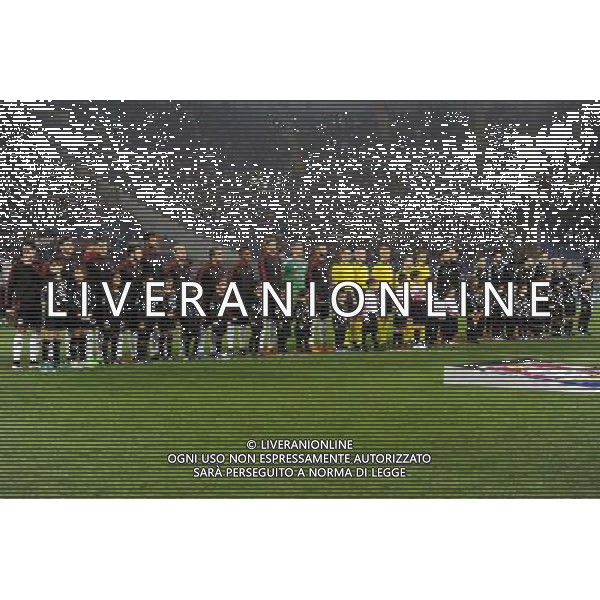 Roma - 04/11/2015 - Stadio Olimpico - Uefa Champions League 2015/2016 - Gruppo E - AS Roma vs Bayer Leverkusen - nella foto: Le formazioni a centrocampo / Ph Fabrizio Corradetti - Ag. Aldo Liverani sas /Agenzia Aldo Liverani S.a.s.