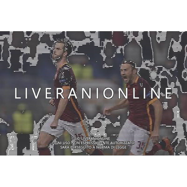 Roma - 04/11/2015 - Stadio Olimpico - Uefa Champions League 2015/2016 - Gruppo E - AS Roma vs Bayer Leverkusen - nella foto: L\'esultanza dopo il gol su rigore di Miralem Pjanic / Ph Fabrizio Corradetti - Ag. Aldo Liverani sas /Agenzia Aldo Liverani S.a.s.