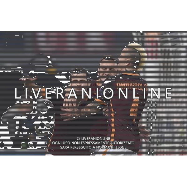 Roma - 04/11/2015 - Stadio Olimpico - Uefa Champions League 2015/2016 - Gruppo E - AS Roma vs Bayer Leverkusen - nella foto: L\'esultanza dopo il gol di Miralem Pjanic / Ph Fabrizio Corradetti - Ag. Aldo Liverani sas /Agenzia Aldo Liverani S.a.s.